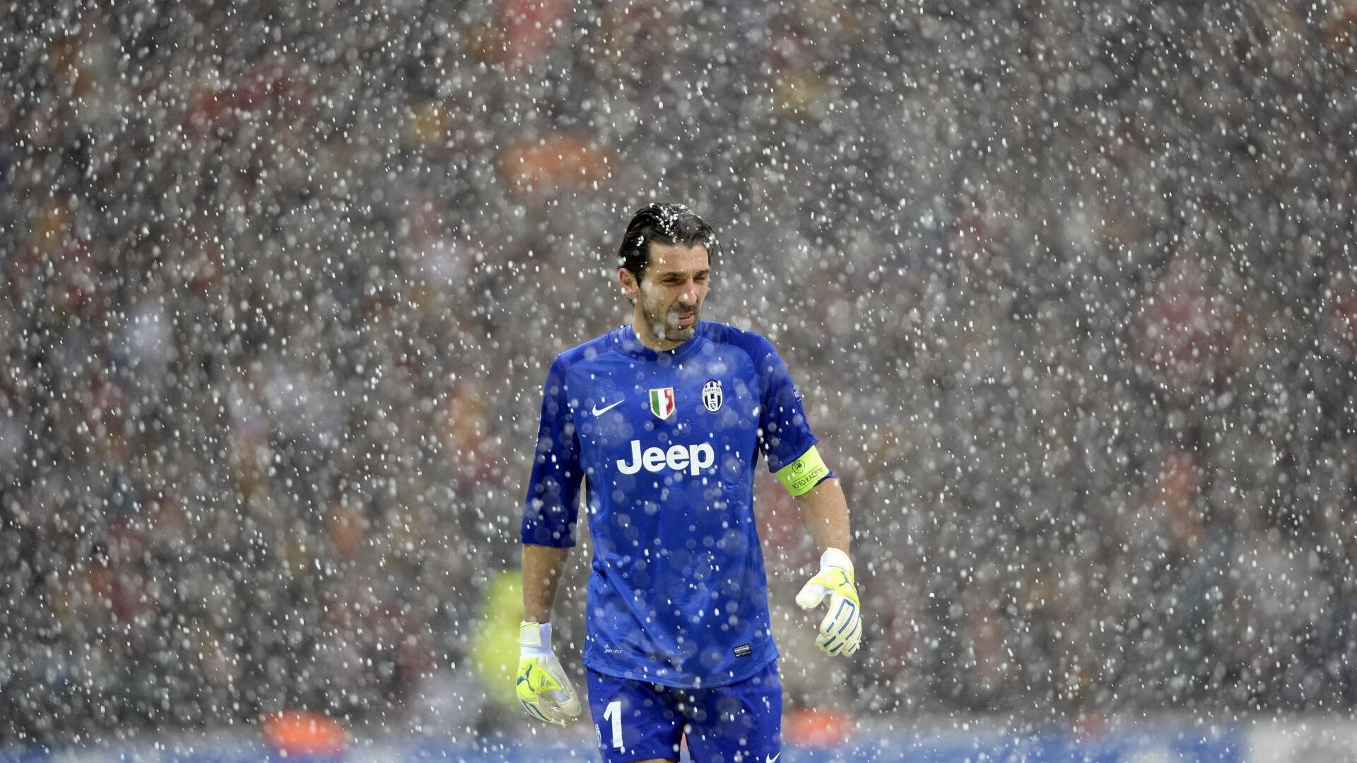 开云中国官网-《CS_GO最激烈决赛，现场血脉喷张》，csgo最盛大的比赛